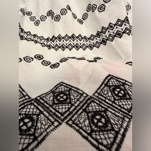 Draper James Geo Embroidered Midi Skirt Womens L Black & White A-Line Smocked - Picture 11 of 16